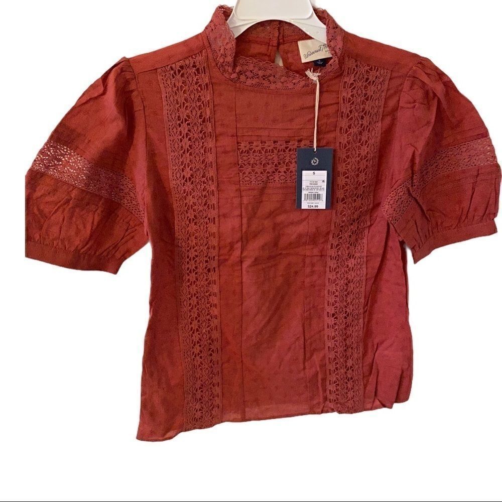 Universal Thread Eyelet Blouse Sz S NWT